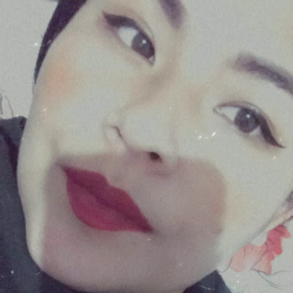 Meet your Posher, Yuriko